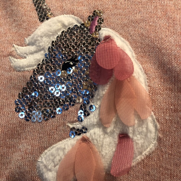 Two piece unicorn outfit - Picture 3 of 4